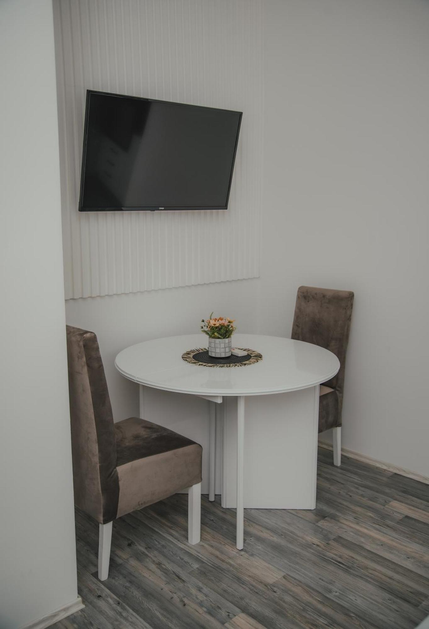 Jes Apartments Лесковац Экстерьер фото