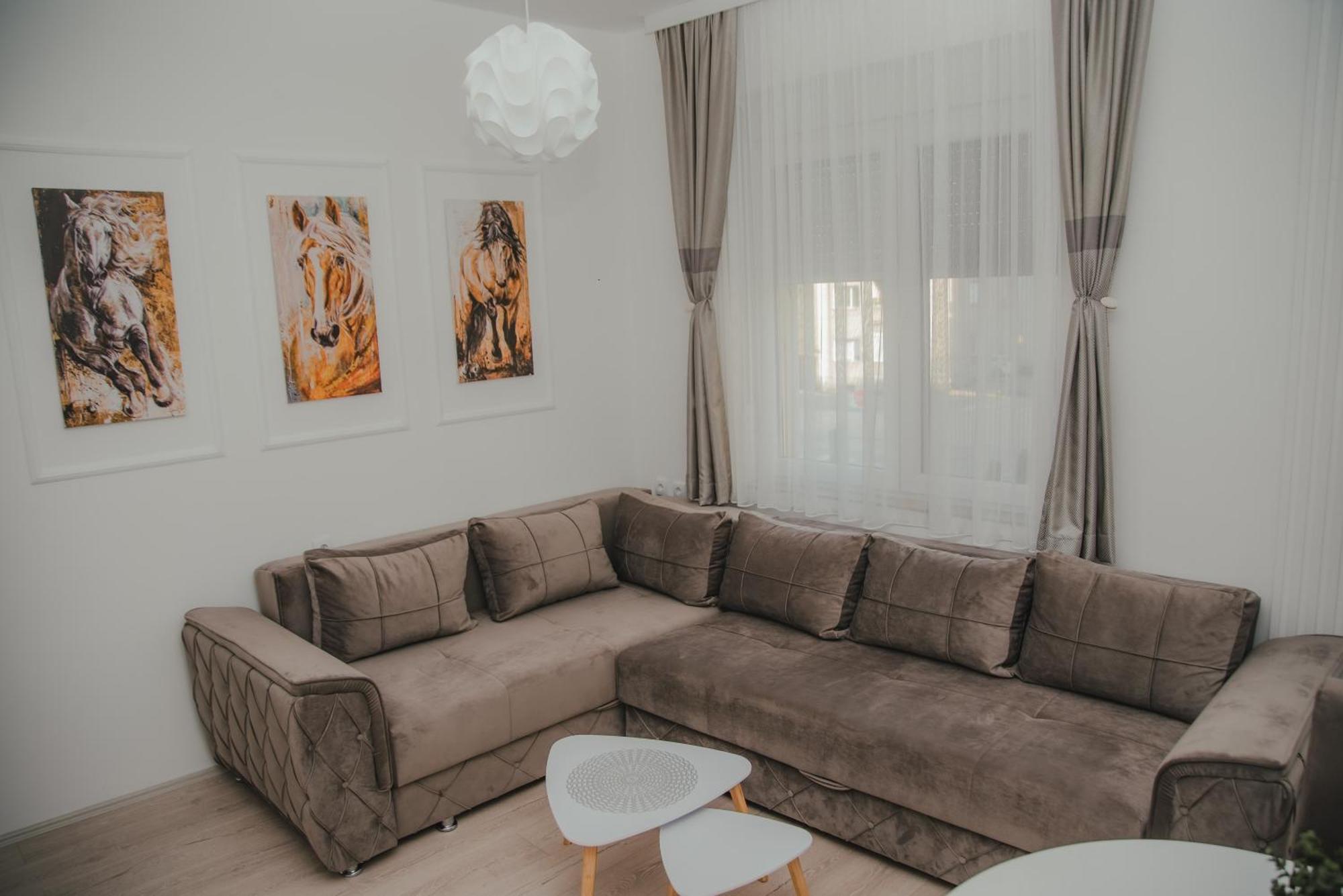 Jes Apartments Лесковац Экстерьер фото